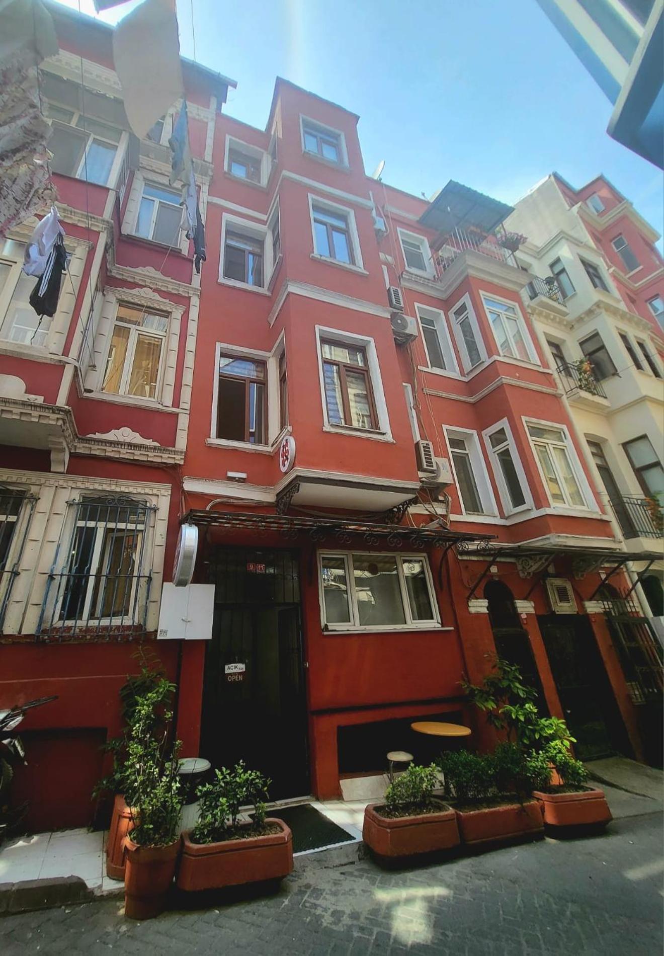 Oerge Suit Apart Hotel Istanbul Exterior photo